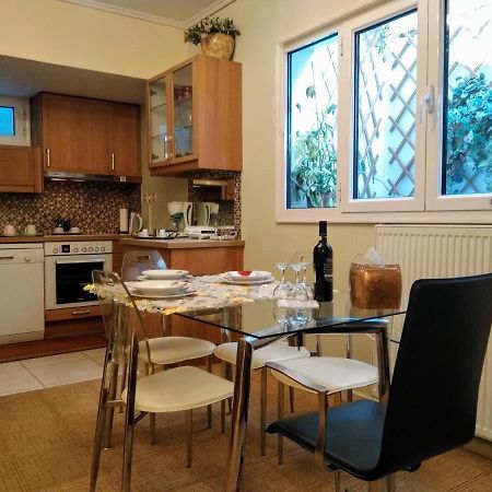 Wonderful Playroom Apartment Athens Exterior photo