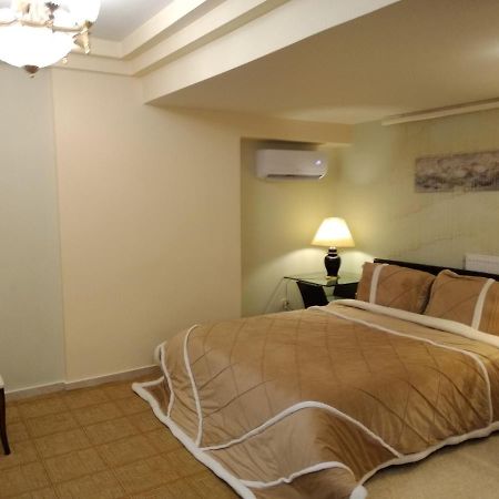 Wonderful Playroom Apartment Athens Exterior photo