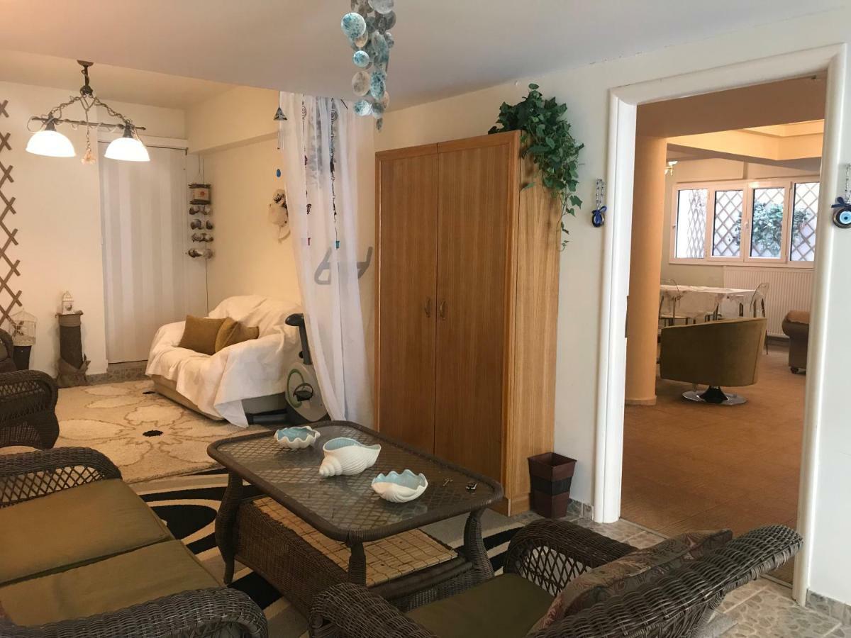 Wonderful Playroom Apartment Athens Exterior photo