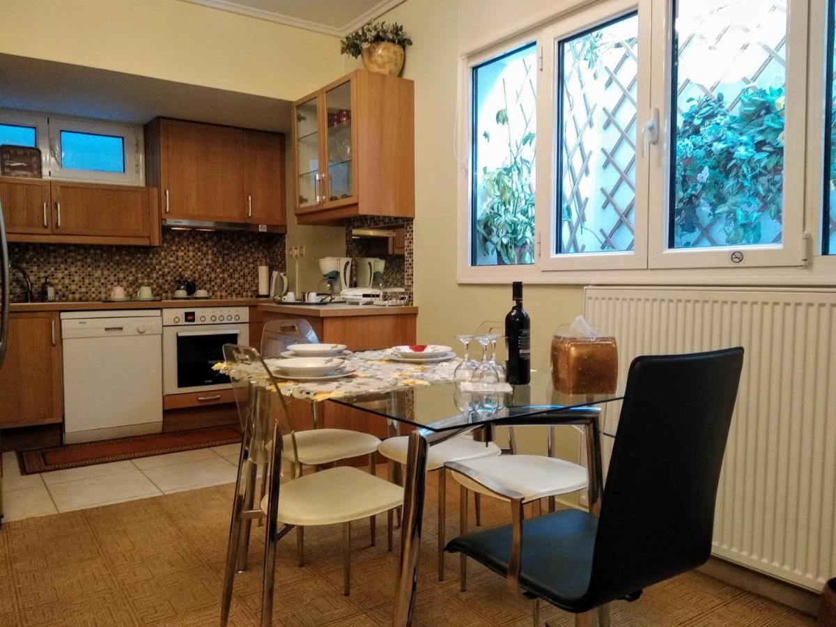Wonderful Playroom Apartment Athens Exterior photo